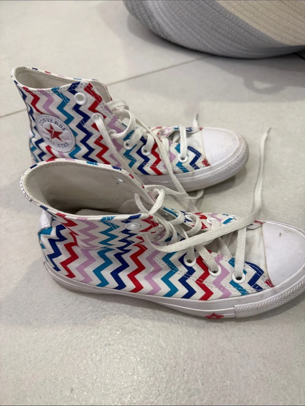 Converse High-Top Sneakers in White with Red, Blue & Pink Chevron